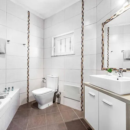 Julia Gale 别墅 吉亚